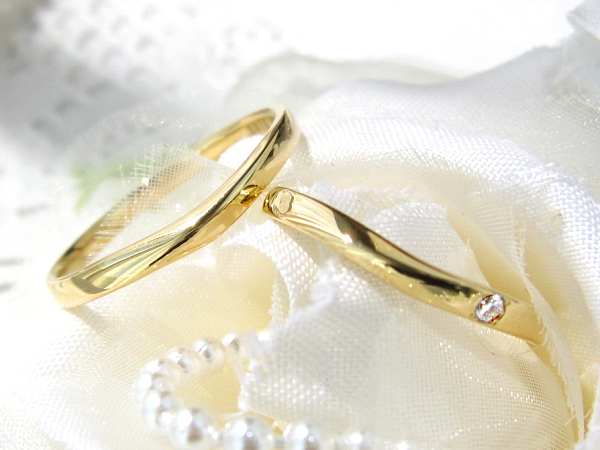 結婚指輪｜人気 の シンプル で 細い マリッジリング デザイン  ダイヤモンド × K18YG イエローゴールド 