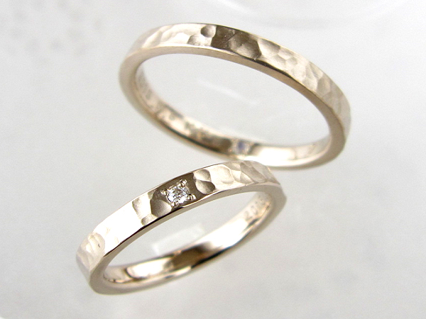 結婚指輪｜人気 の トンカチで叩いた 槌目 デザイン シンプル で 細身 